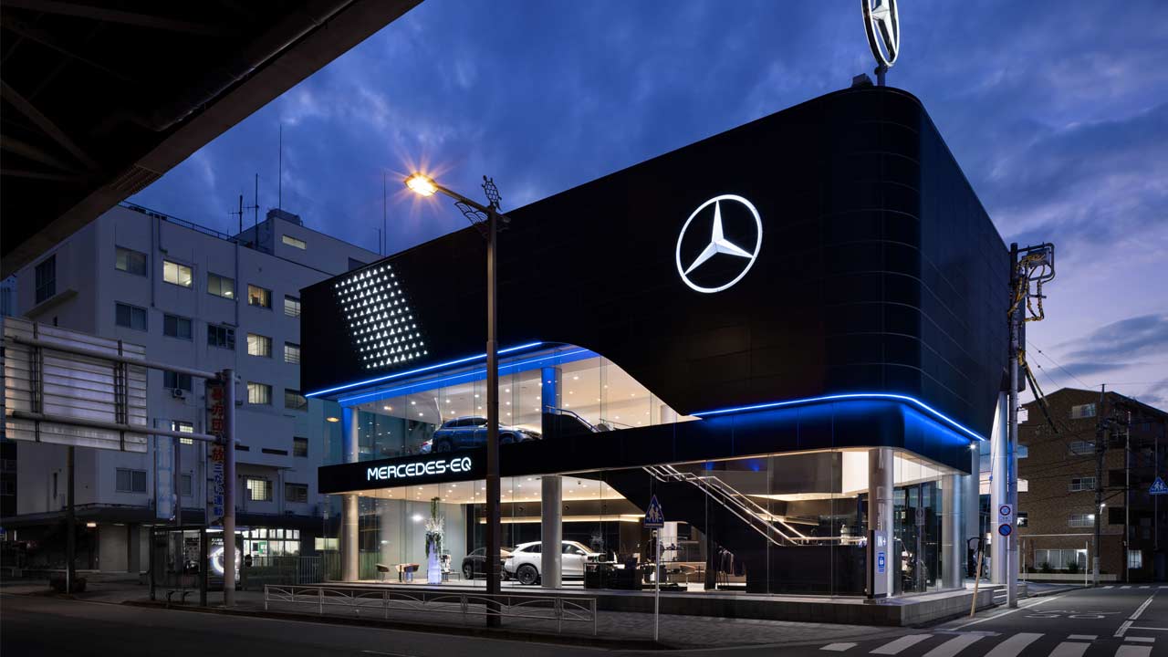 Mercedes-EQ-showroom-Japan-Mercedes-EQ-Yokohama