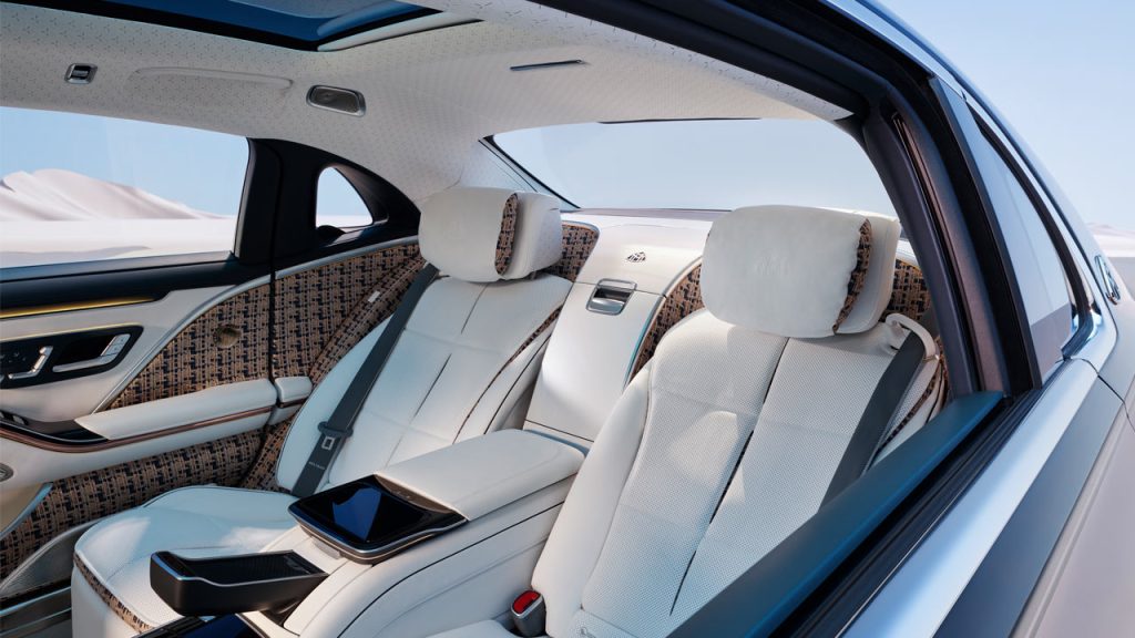 Mercedes-Maybach-S-Class-Haute-Voiture_interior_rear_seats