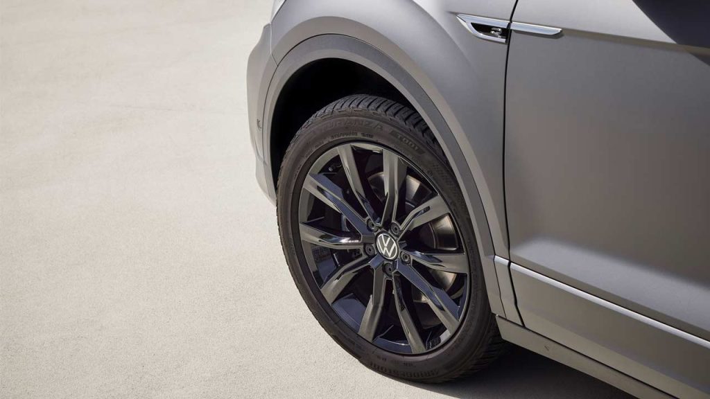 Volkswagen-T-Roc-Cabriolet-Edition-Grey_wheels