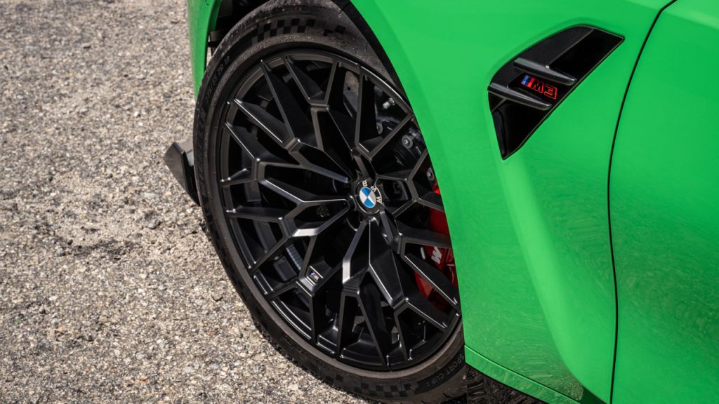 2023-BMW-M3-CS_wheels