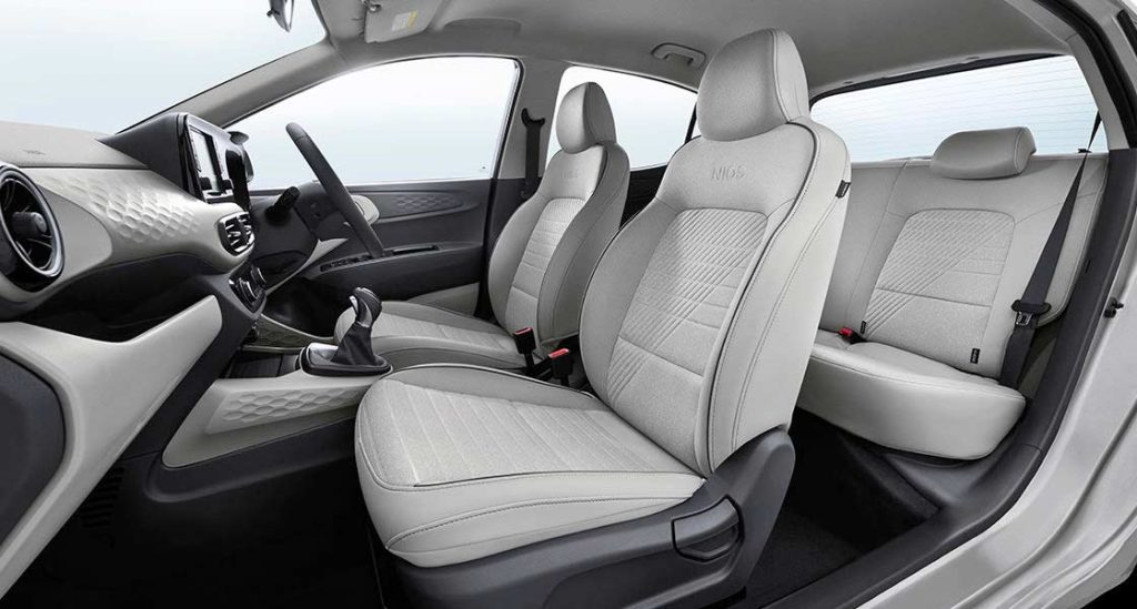 2023-Hyundai-Grand-i10-NIOS_interior_seats