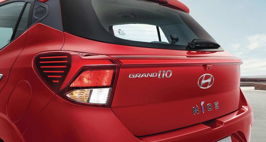 2023-Hyundai-Grand-i10-NIOS_taillights