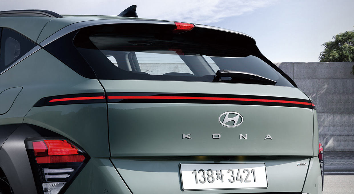 2023-Hyundai-Kona_taillights