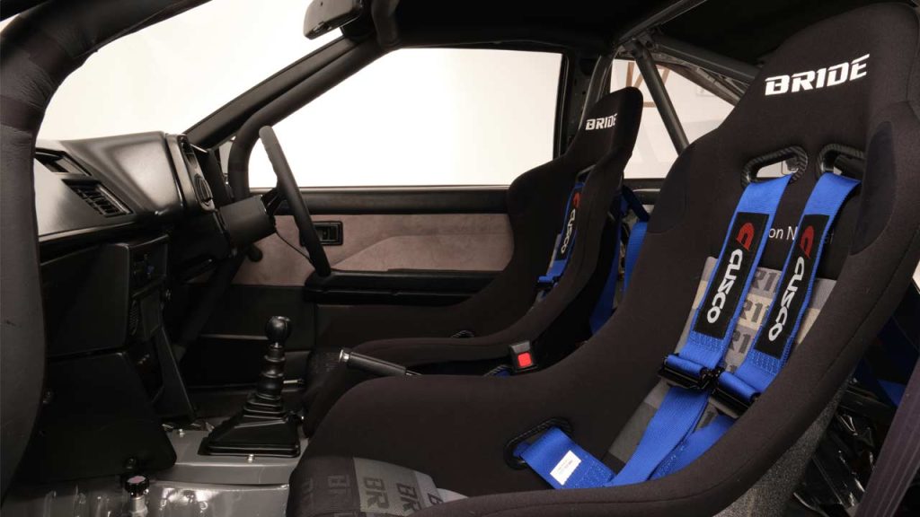 Toyota-AE86-BEV-Concept_interior_seats