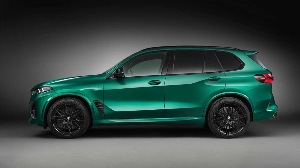 2023-BMW-X5-M-Competition_side