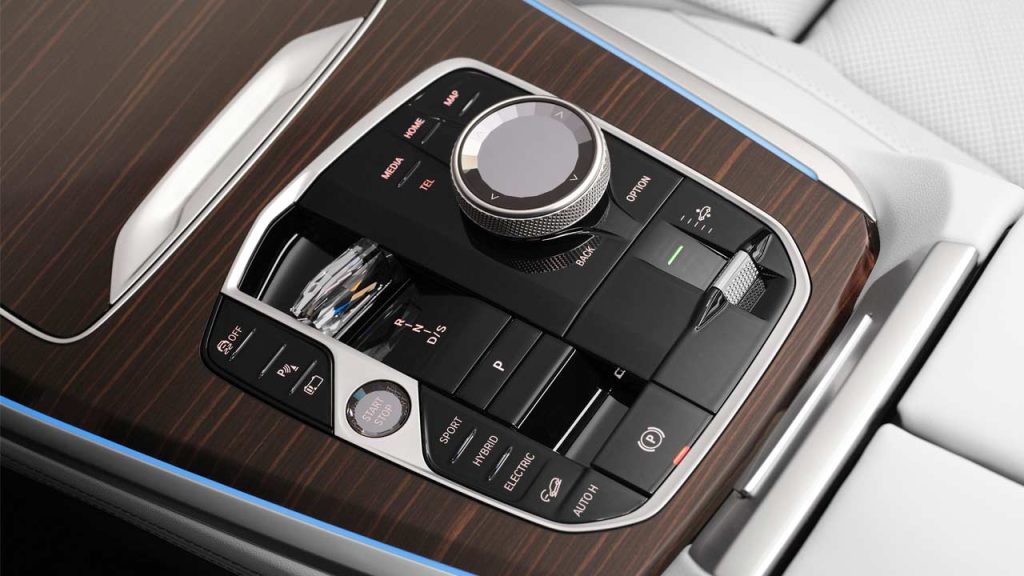 2023-BMW-X5-facelift_interior_centre_console