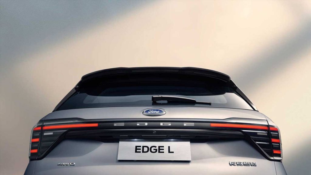 2023-Ford-Edge-L-for-China_rear
