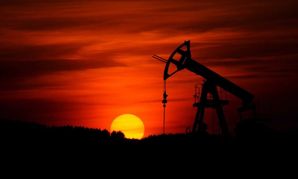 Crude-oil-mining-oil-rig
