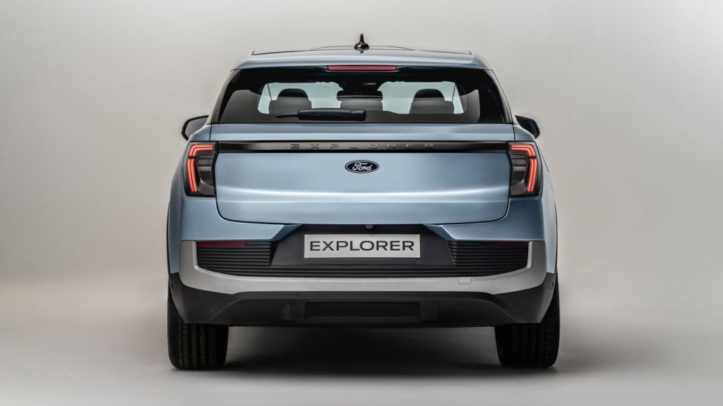 2023-Ford-Explorer-Electric_rear