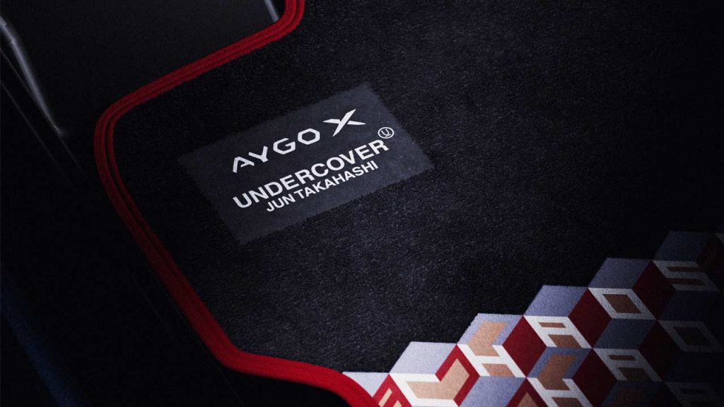 2023-Toyota-Aygo-X-Undercover_interior