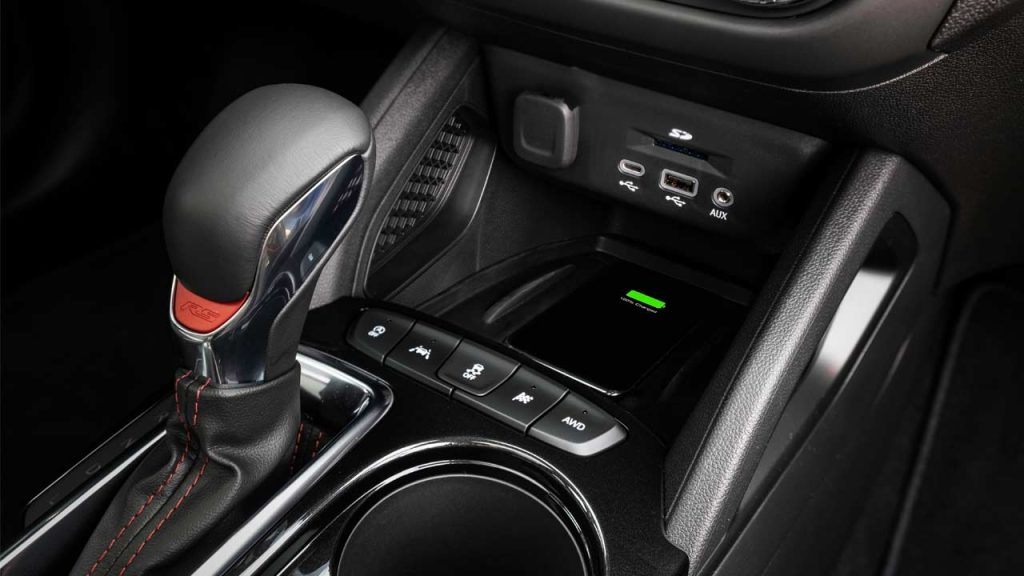 2024-Chevrolet-Trailblazer-RS_interior_centre_console