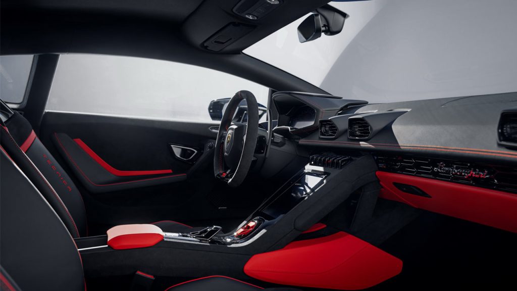 Novitec-Lamborghini-Huracan-Tecnica_interior