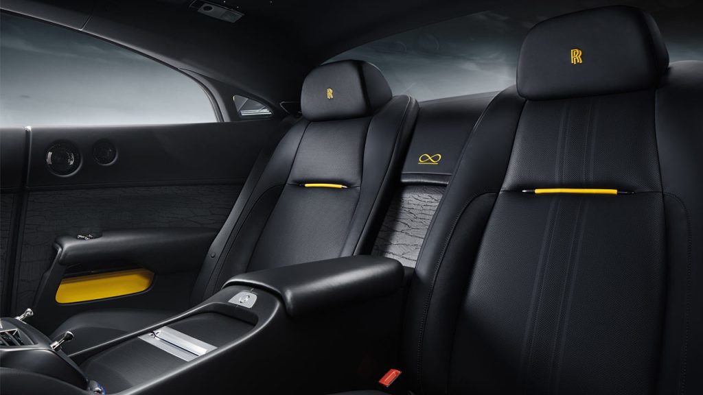 Rolls-Royce-Black-Badge-Wraith-Black-Arrow_interior_rear_seats
