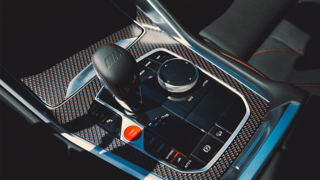 BMW-XM-Label-Red_interior_centre_console