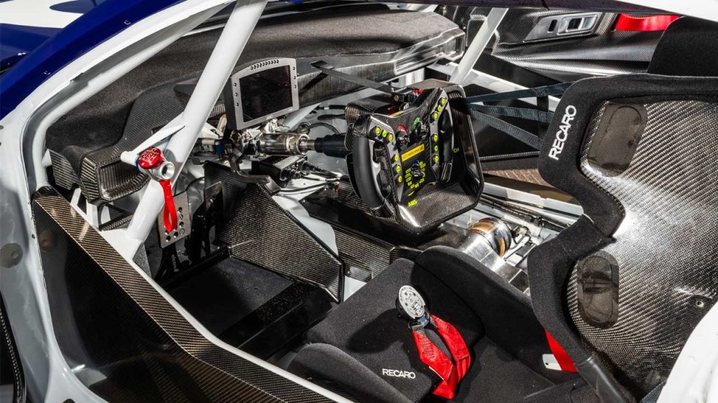 2024-Ford-Mustang-GT3_interior