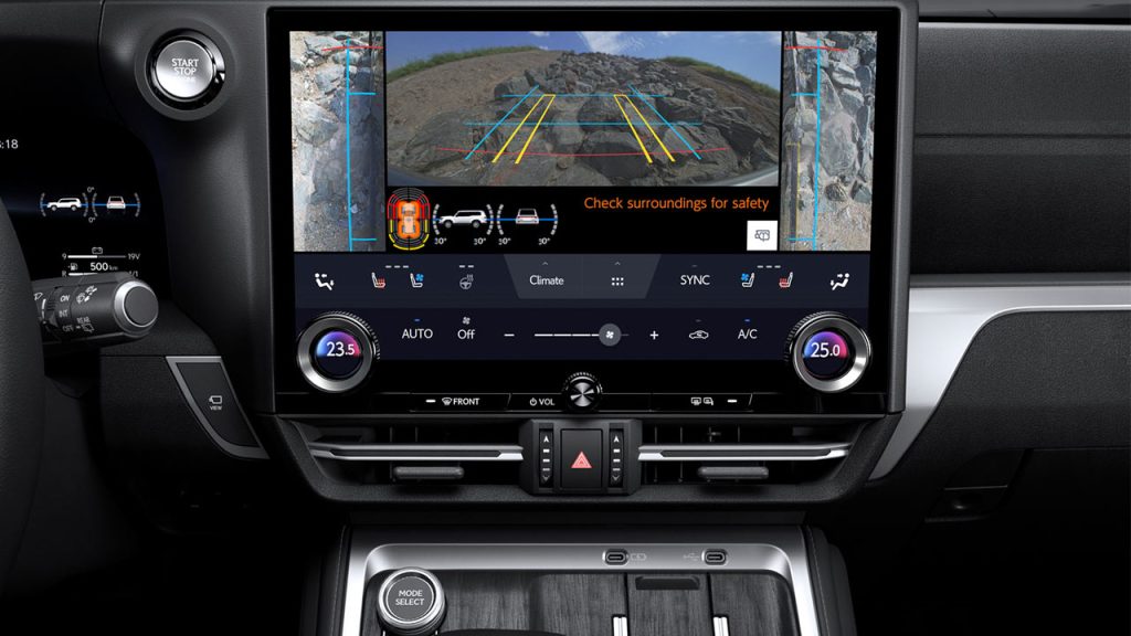 Lexus-GX_interior_touchscreen