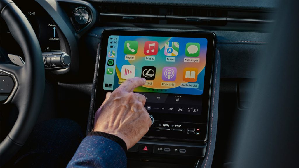 Lexus-LBX_interior_touchscreen_2