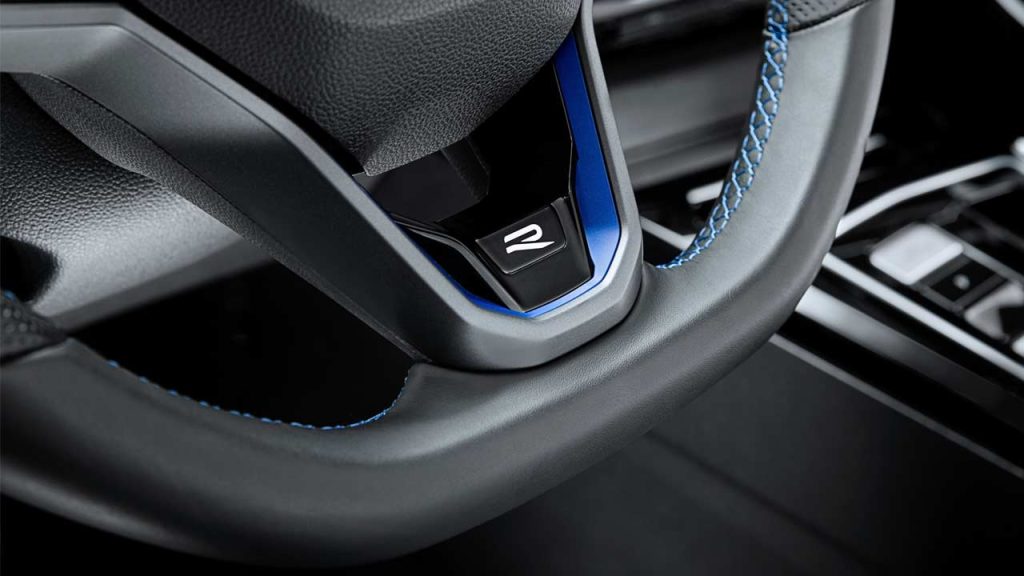 Volkswagen-Golf-R-333-Limited-Edition_interior_steering
