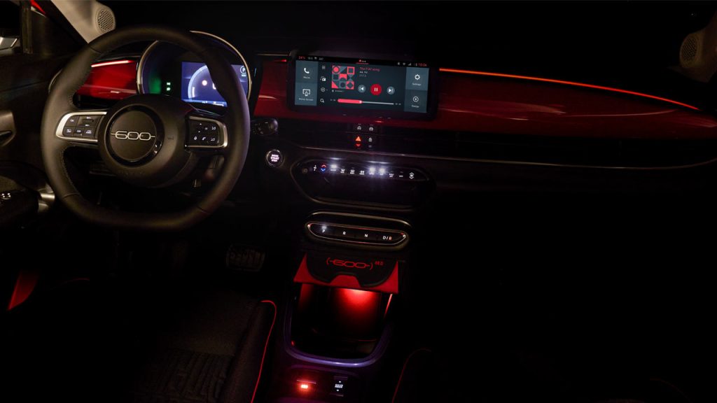 Fiat-600e RED_interior_ambient-lighting