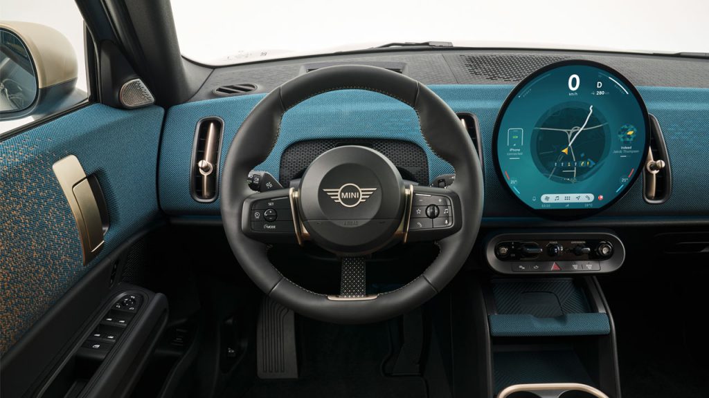 2024-MINI-Countryman-SE-ALL4_interior_steering_wheel