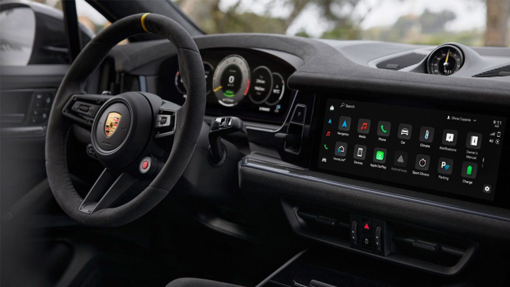 2024-Porsche-Cayenne-Turbo-E-Hybrid-interior
