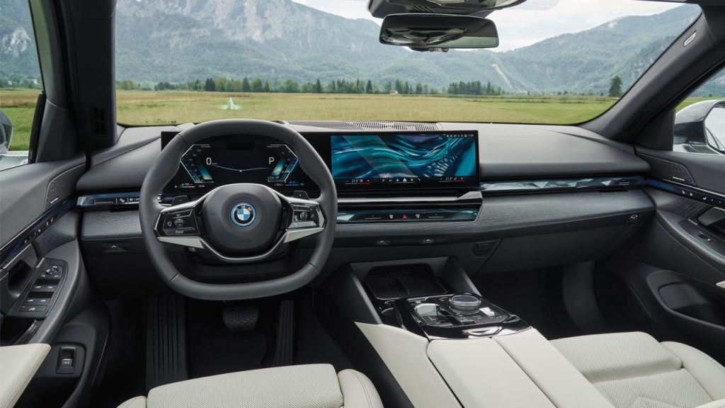 2024-BMW-530e-interior