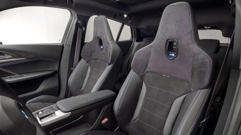 2024-BMW-X2-M35i-xDrive_interior-front-seats