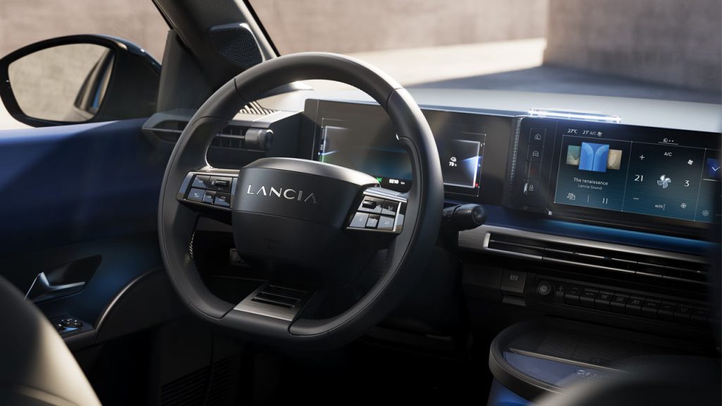 2024-Lancia-Ypsilon-interior-touchscreen