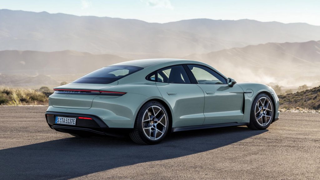 2024-Porsche-Taycan_2