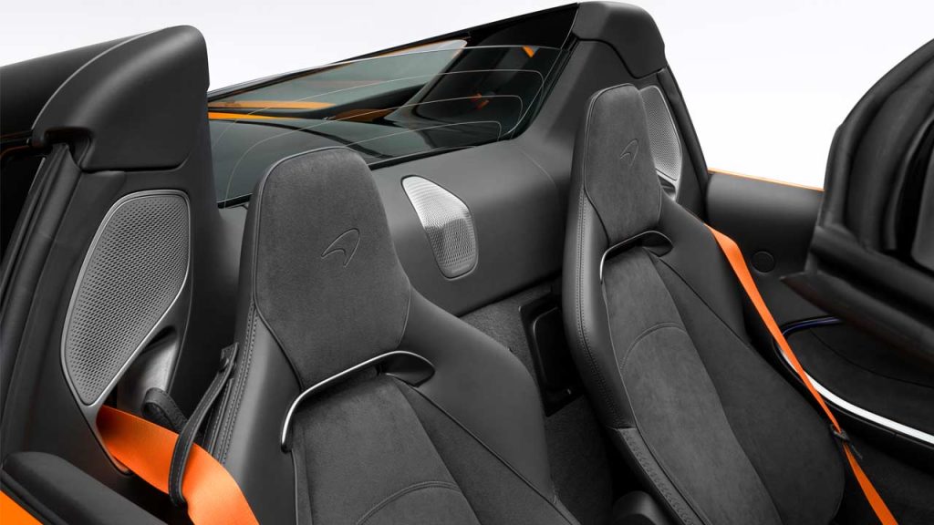 McLaren-Artura-Spider-interior-seats