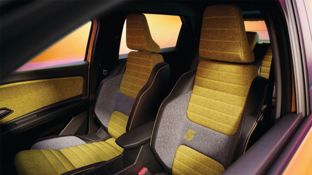 Renault-5-E-Tech-electric-interior-front-seats