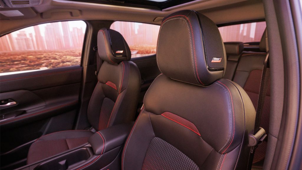 2025-Nissan-Kicks-interior-seats