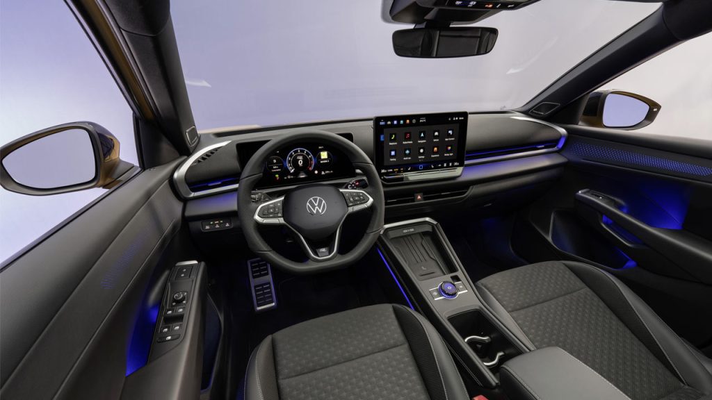 2025-Volkswagen-T-Roc-interior