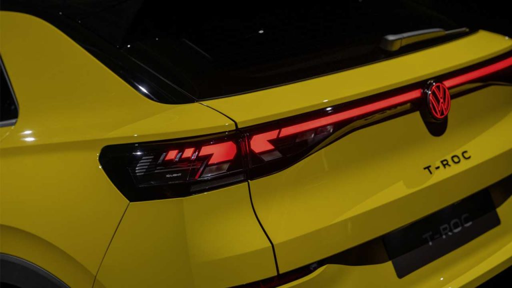 2025-Volkswagen-T-Roc-taillights