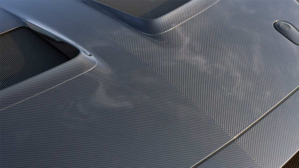 Ford-Mustang-GTD-Liquid-Carbon_carbon-weave