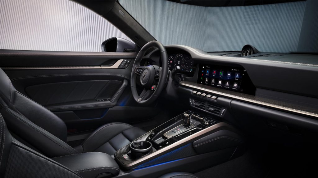 2026-Porsche-911-Turbo-S-interior