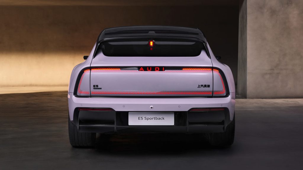AUDI-E5-Sportback_rear