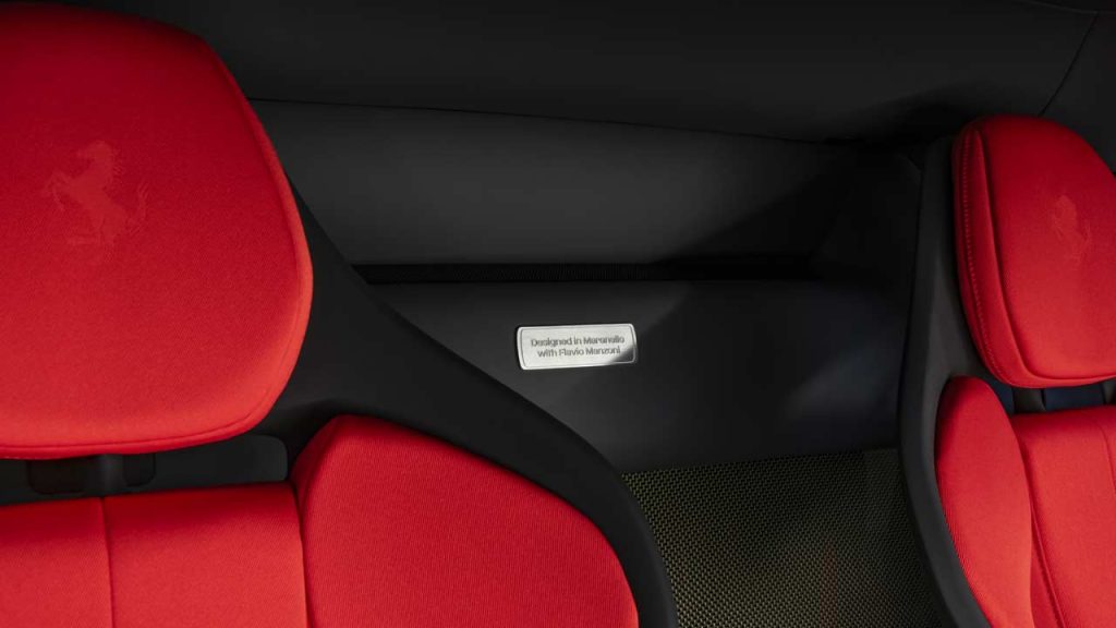 Ferrari-SC40-interior_2