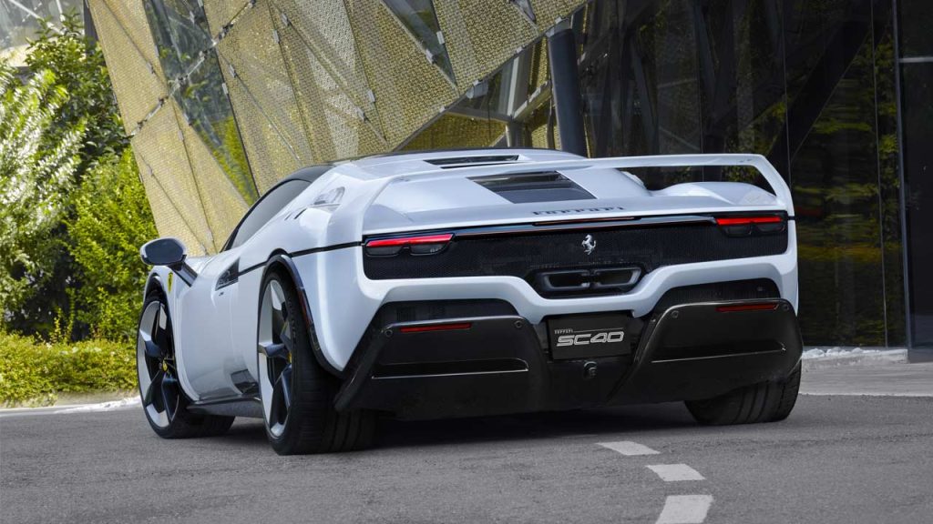 Ferrari-SC40_3