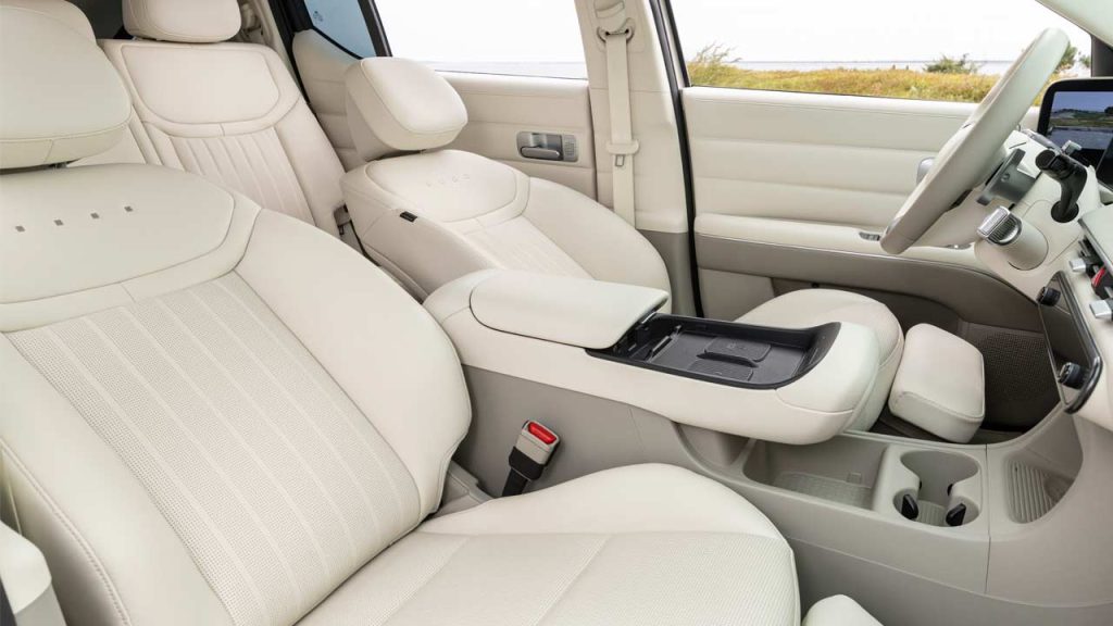 2026-Hyundai-Nexo-interior-front-seats