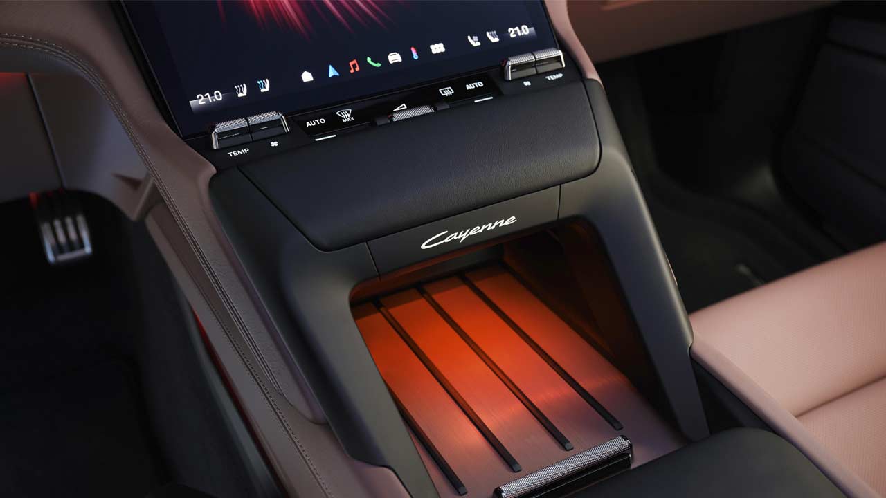 2026-Porsche-Cayenne-Electric-interior-physical-keys