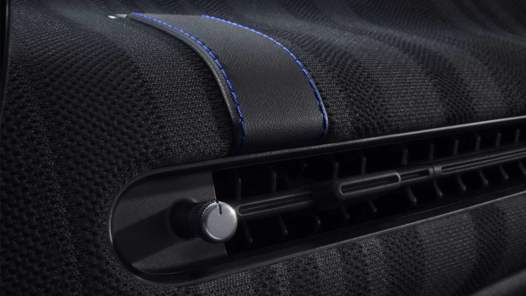 MINI-Paul-Smith-Edition-interior-dashboard