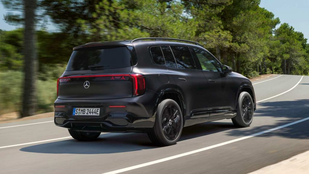 2026-Mercedes-Benz-GLB_4