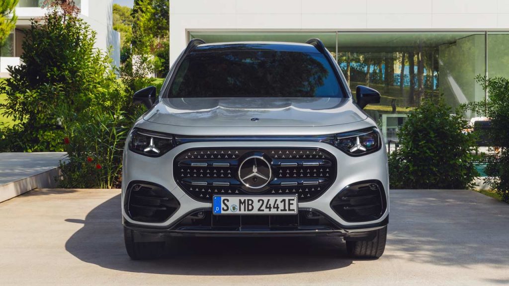 2026-Mercedes-Benz-GLB_front