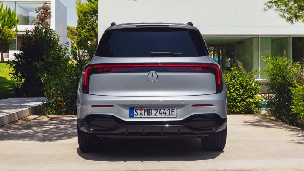 2026-Mercedes-Benz-GLB_rear